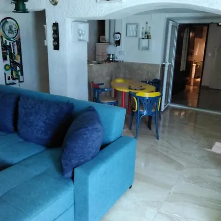빌라 House Kapetan Nono Drače